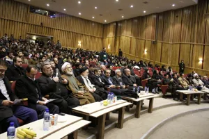 منتجب نیا:دانشجویان نگذارند فضای تملق و چاپلوسی گسترش یابد 