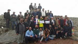 صعود گروه کوهنوردی دانشجویان دانشگاه به قلعه بابک