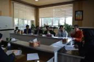 جلسه در رابطه با بسته های تحول ونوآوری در دانشکده مدیریت واطلاع رسانی پزشکی