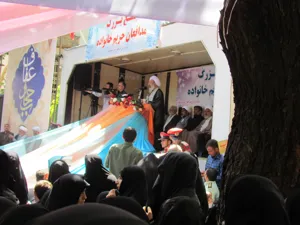 حضور کارکنان دانشگاه در تجمع بزرگ  مدافعان حریم خانواده