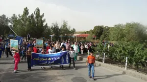 برنامه پیاده روی خانوادگی در شهر ایلخچی