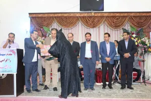 گزارش برگزاری  مراسم روز بهورز (شبکه بهداشت و درمان بناب)