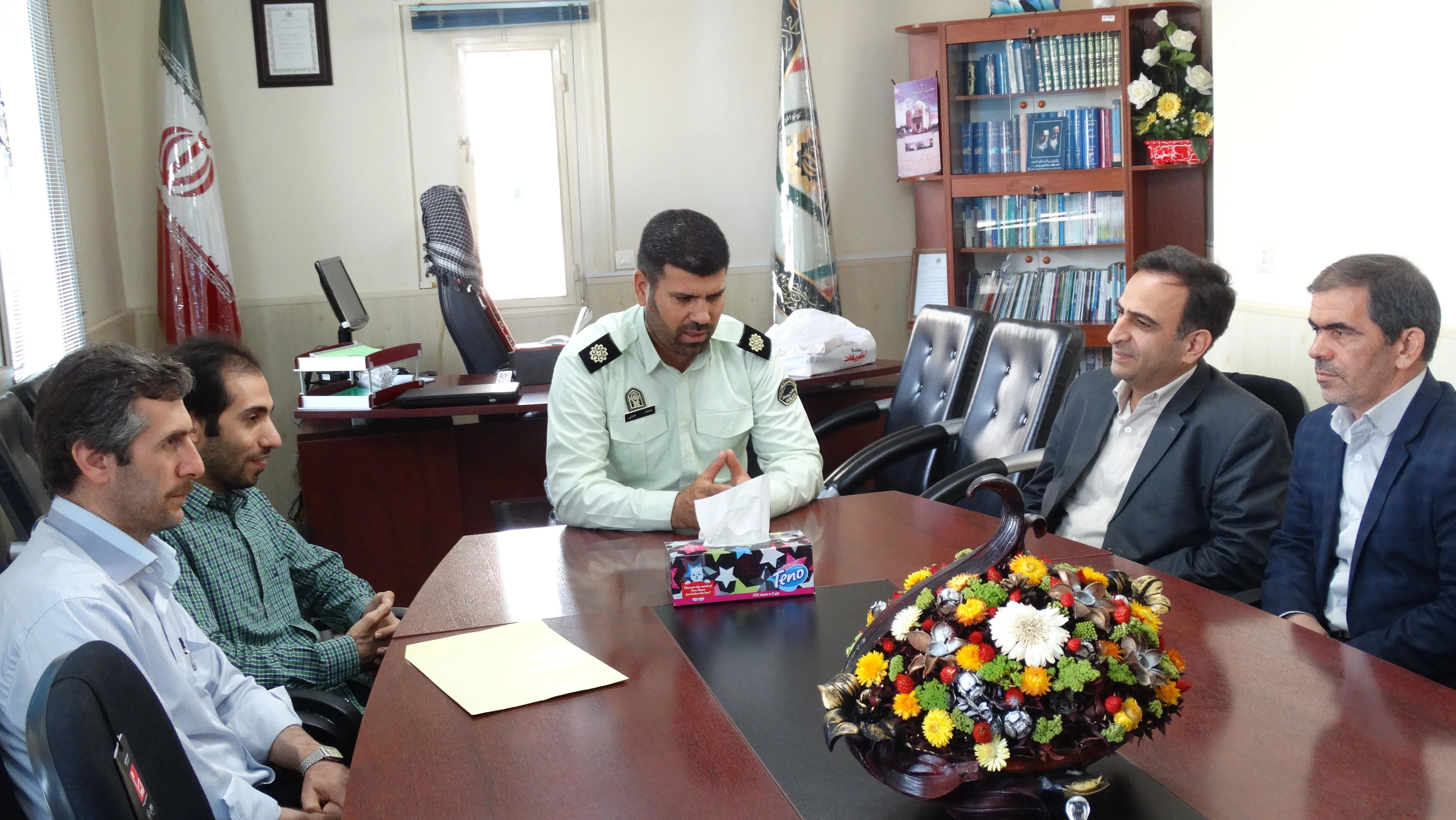 دیدار سرپرست و مسئولین شبکه جامع و همگانی سلامت شهرستان اسکو با فرمانده نیروی انتظامی شهرستان 