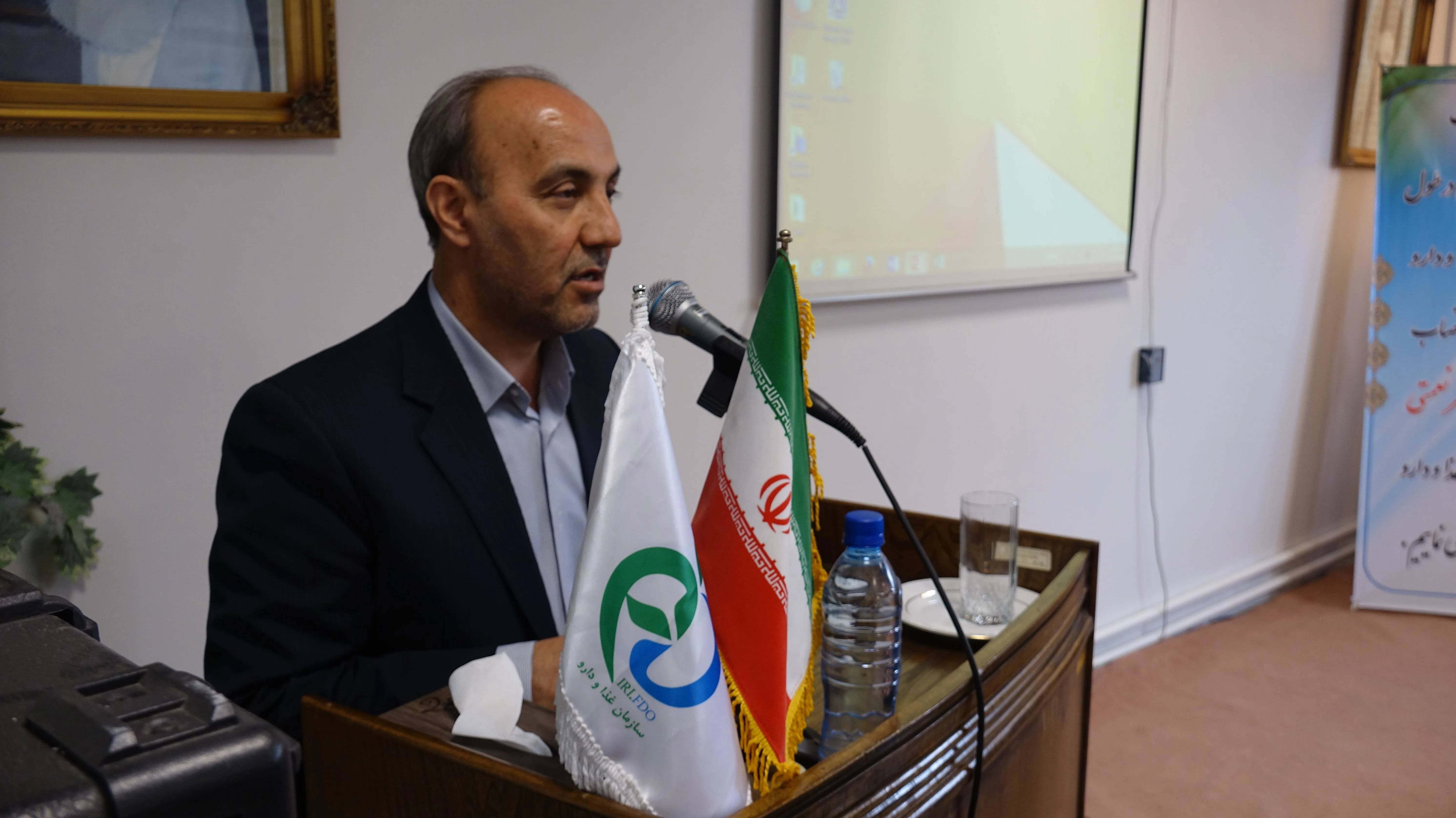 رئیس دانشگاه علوم پزشکی تبریز : بدون توجه به حاشیه‌ها کار می‌کنیم 