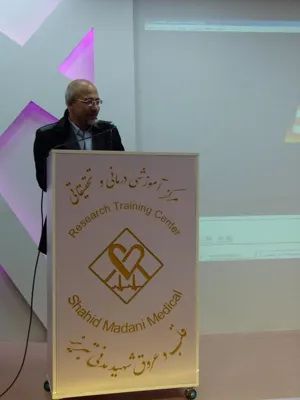 مراسم بازنشستگی دکتر بهمن رستگار در مرکز قلب شهید مدنی برگزار شد.