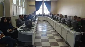 نشست هم اندیشی اساتید فعال فرهنگی _ اجتماعی