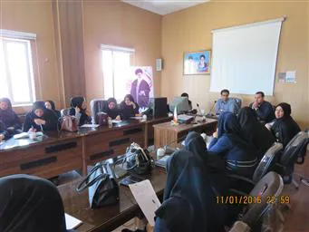 حضور دکتر میرزاپور ریاست شبکه در جمع بهورزان -  -  -  -  -  -  - 