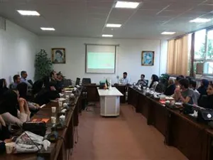 برگزاری دوره های آموزش مسئولین فنی با هدف کاهش نمک، قند و اسیدهای چرب ترانس در محصولات تولیدی