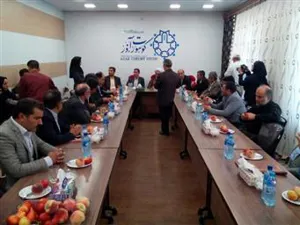 دکتر صدرالسادات از مرکز کوهورت و بخش دیالیز شهرستان خامنه بازدید به عمل آورد