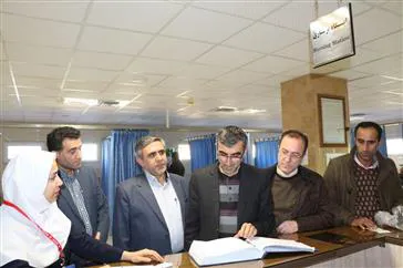 حضور دکتر طاهر اقدم معاون اجتماعی دانشگاه علوم پزشکی تبریزدر بیمارستان هشترود