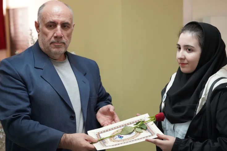 حضور رئیس دانشگاه علوم پزشکی تبریز در محل ثبت نام دانشجویان جدیدالورود
