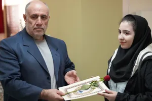 حضور رئیس دانشگاه علوم پزشکی تبریز در محل ثبت نام دانشجویان جدیدالورود