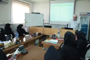برگزاری كارگاه آموزشی مهارتی سلامت زنان در دوره باروری ویائسگی در مر کز بهداشت استان