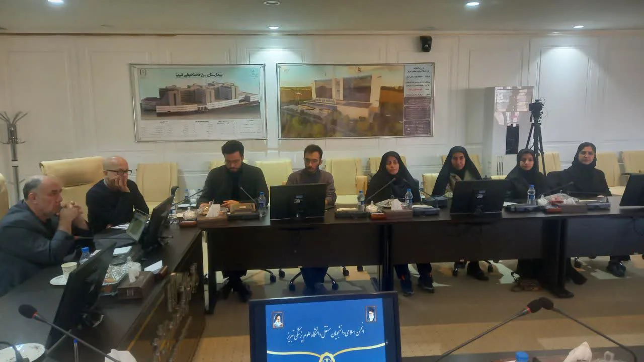 «تلاش ما کسب رضایت مردم، کارکنان و دانشجویان با امکانات موجود است»