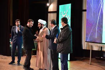 برگزاری جشن ستاره ها با تجلیل از برگزیدگان جشنواره های قرآنی، فرهنگی و نشریات