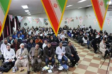  برگزاری مراسم به مناسبت دهه مبارک فجر درمرکز آموزشی درمانی شهداء تبریز
