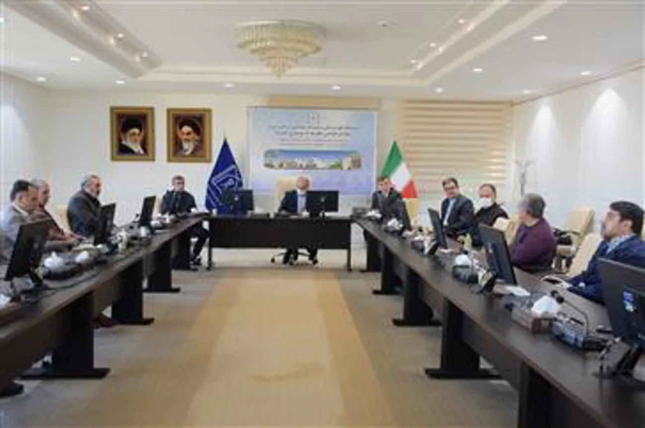 دیدار جمعی از ایثارگران استان با رئیس دانشگاه