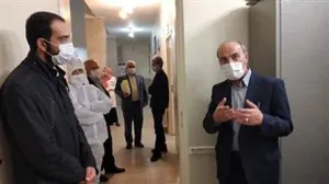 رئیس دانشگاه علوم پزشکی تبریز و معاون بهداشت دانشگاه در اولین روز هفته سلامت از بهورزان و خانواده بهداشت تقدیر نمودند