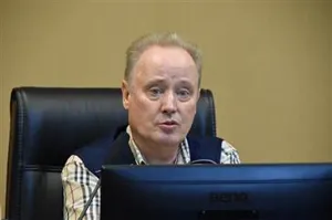 بازدید نماینده سازمان جهانی بهداشت در ایران از مرکز اهدای پلاسمای بهبودیافتگان کووید-19