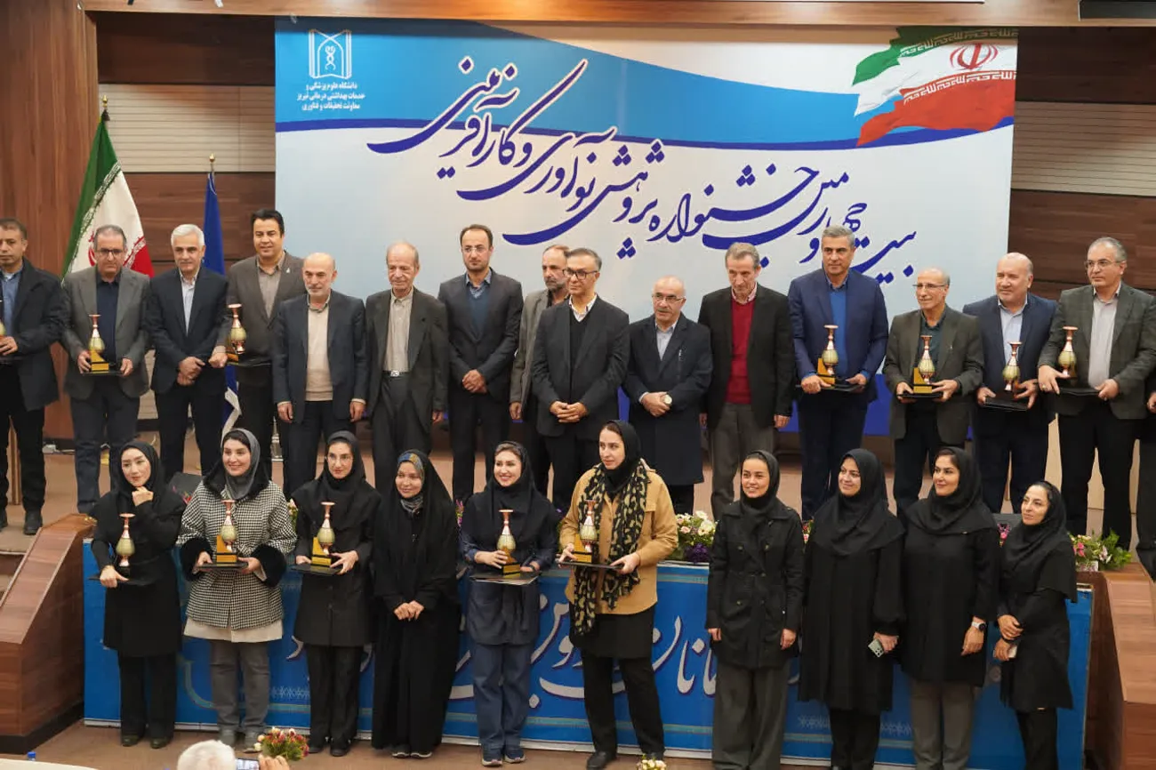 تجلیل از پژوهشگران، فناوران و کارآفرینان برتر در بیست و چهارمین جشنواره دانشگاه علوم پزشکی تبریز