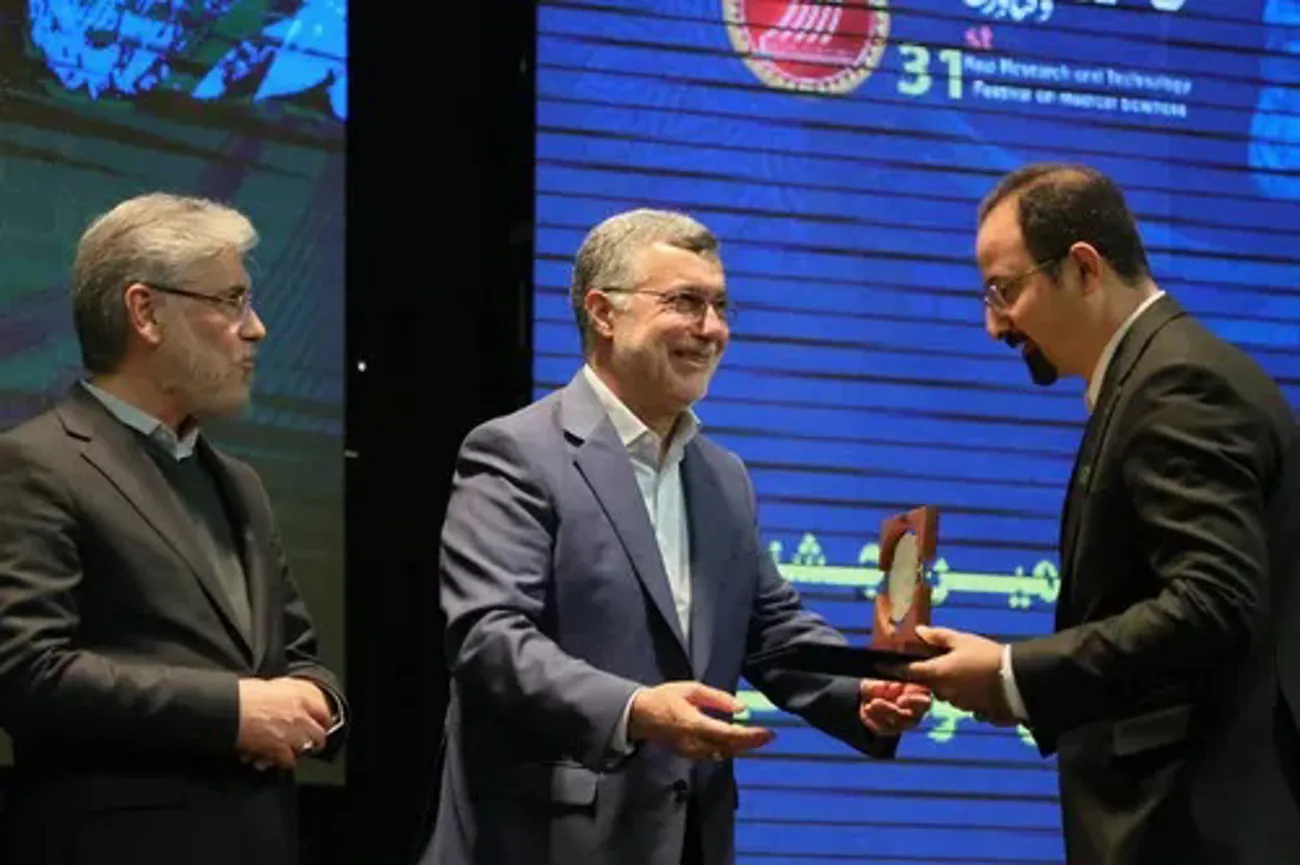 کسب رتبه سوم محقق برگزیده در بخش کمیته علوم پایه پزشکی توسط دکتر سعید صفیری، عضو هیئت علمی دانشگاه علوم پزشکی تبریز