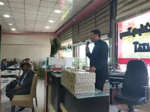بمناسبت گرامیداشت ۱۲ شهریورماه  روز بهورز و ایام ولادت رسول مکرم اسلام وهفته وحدت با حضور  مدیرشبکه بهداشت و درمان ،  معاون بهداشتی ،مسئول حراست ،ریاست بیمارستان  ومسئول آموزشگاه بهورزی وجمعی از کارکنان ومسئولین واحدهای ستادی ومحیطی  طی مراسم باشکوهی  از  مراقبین سلامت ، ماماهای تیم سلامت ،وبهورزان نمونه تقدیر بعمل آمد. .