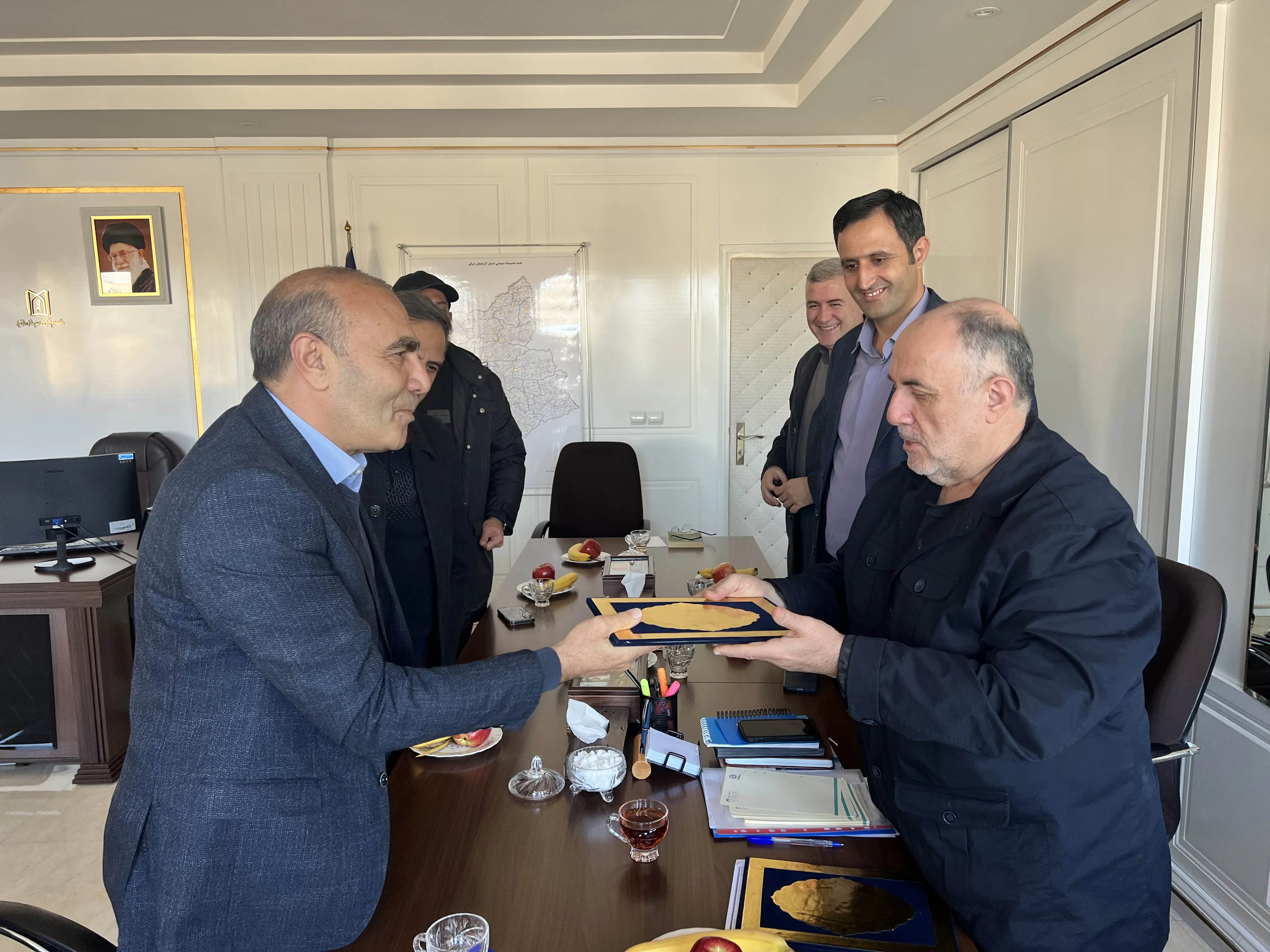 قرارداد ساخت مرکزخدمات جامع سلامت منتخب شبانه روزی صوفیان  امضا شد