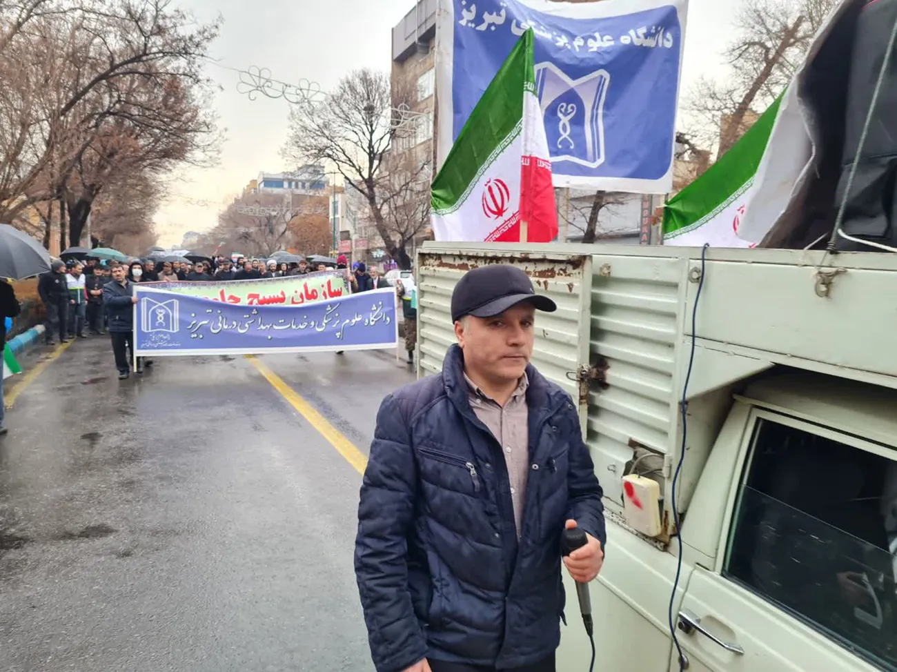 حضور حماسی دانشگاه علوم پزشکی تبریز در راهپیمایی ۲۲ بهمن؛ تجدید میثاق با آرمان‌های انقلاب در چهل‌وهفتمین فجر پیروزی