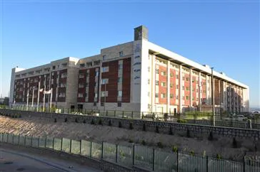 برگزاری آیین افتتاح بزرگترین مجتمع خوابگاهی دانشجویی کشور در دانشگاه علوم پزشکی تبریز با حضور وزیر بهداشت ، درمان و آموزش پزشکی 