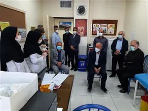 بازدید رییس دانشگاه علوم پزشکی تبریز از پایگاه های تجمیعی واکسیناسیون کووید _ 19 شهرستان مرند