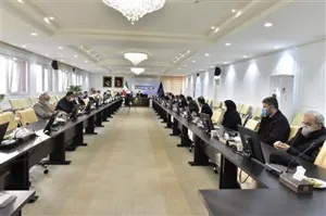 کاهش مرگ و میر با تکمیل واکسیناسیون علیه کرونا  /  کنترل و مدیریت پیک ششم کرونا در استان