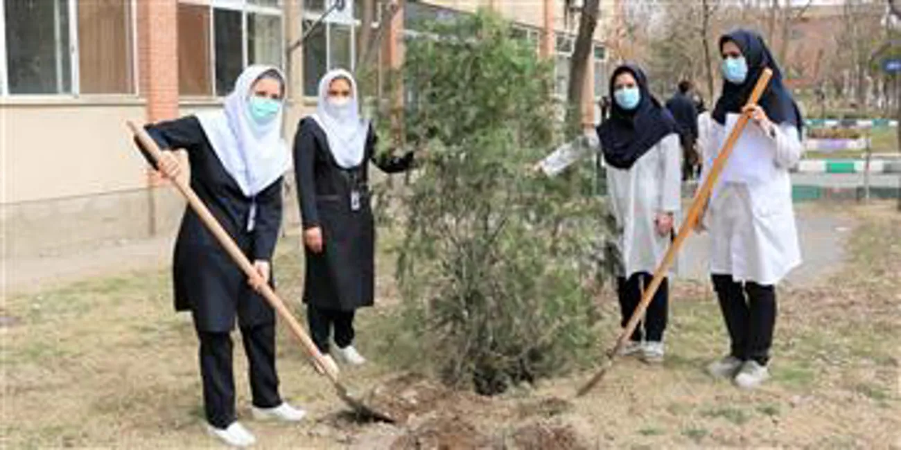 گرامیداشت روز درختکاری