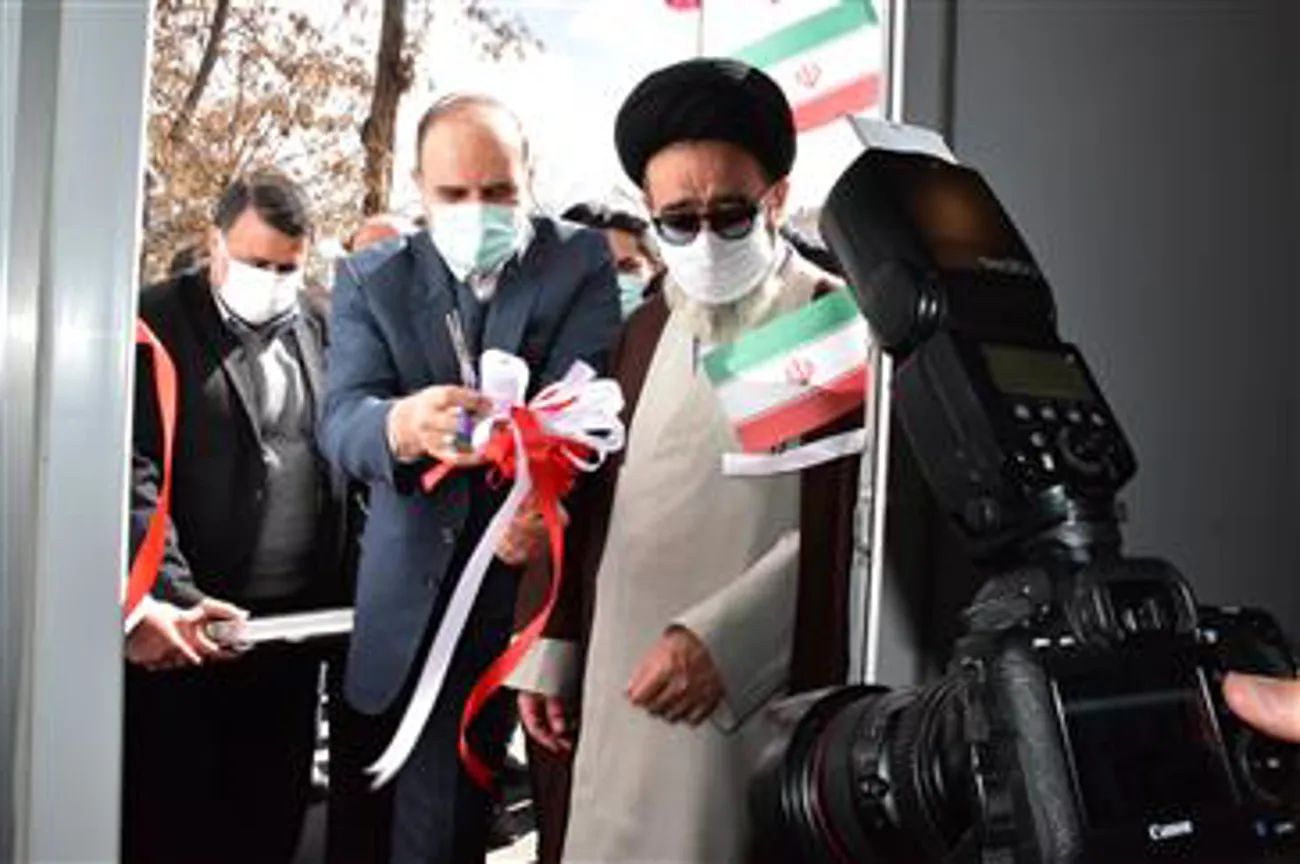 رونمایی از تولید ماده اولیه داروی مزالازین در تبریز 