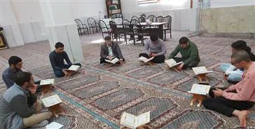 برگزاری جلسات قرائت صحیح قرآن و تجوید در دانشگاه علوم پزشکی تبریز