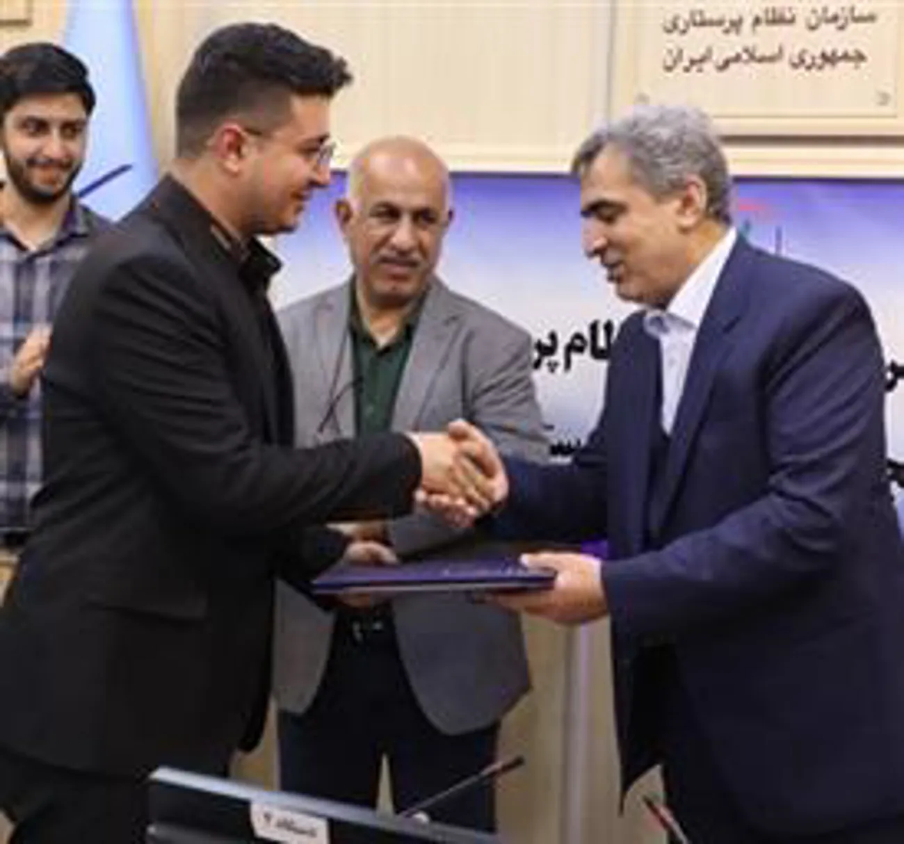 دانشجوی پرستاری دانشگاه علوم پزشکی تبریز به عنوان دانشجوی نمونه سال 1401 تجلیل شد