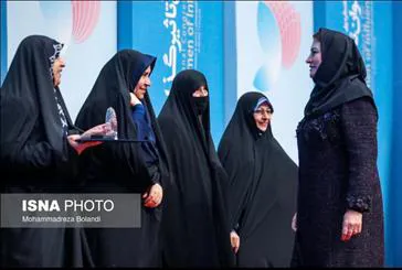 تجلیل از دو بانوی شاخص دانشگاه علوم پزشکی تبریز در اولین کنگره ملی بانوان تاثیرگذار کشور 