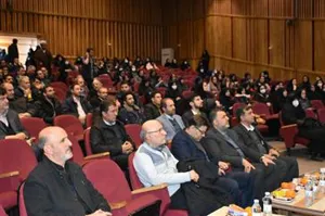 برگزاری مراسم جشن پیروزی انقلاب اسلامی در دانشگاه علوم پزشکی تبریز