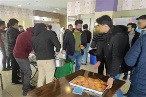 برگزاری ایستگاه صلواتی در محل سلف امید