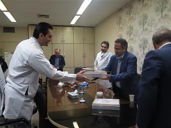 آئین گرامیداشت روز استاد در دانشکده پزشکی دانشگاه علوم پزشکی تبریز برگزار شد