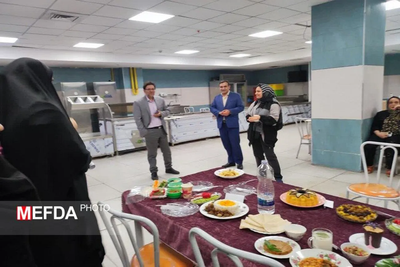 جشنواره دستپخت ویژه دانشجویان دختر دانشگاه علوم پزشکی تبریز برگزار شد