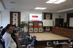 برگزاری سمینار بسته های خدمتی نوجوانان وجوانان  گروه کارشناسان سلامت نوجوانان،جوانان ومدارس با گروههای تخصصی ذیربط 