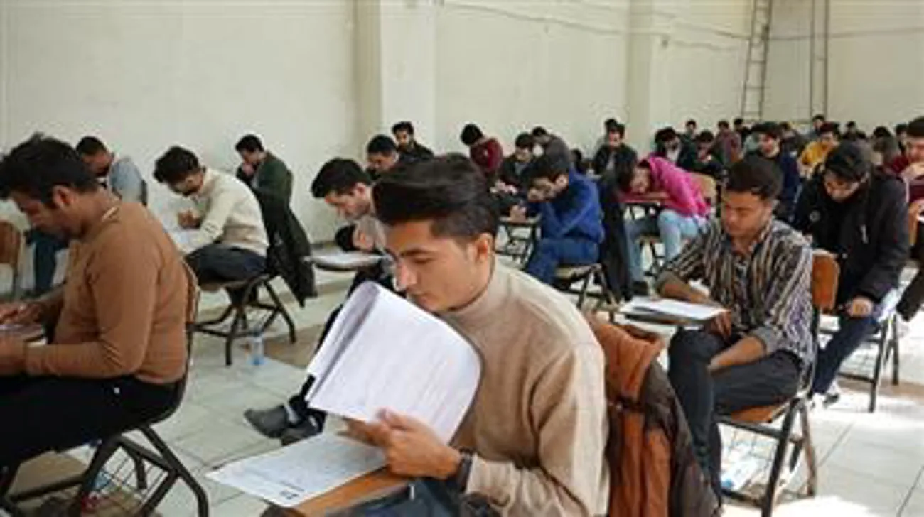  برگزاری آزمون استخدامی وزارت بهداشت در دانشگاه علوم پزشکی