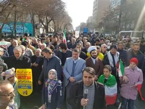 حضور حماسی خانواده بزرگ دانشگاه علوم پزشکی تبریز در راهپیمایی 22 بهمن