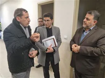 بازدید رییس دانشگاه علوم پزشکی تبریز از مرکز منتخب سلامت شبانه روزی هوراند