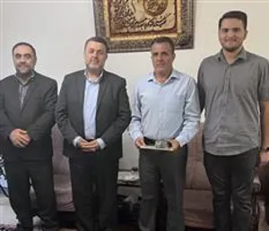 به مناسبت سالروز ورود آزادگان سرافراز به میهن اسلامی، از آزادگان دانشگاه علوم پزشکی تبریز تجلیل به عمل آمد.