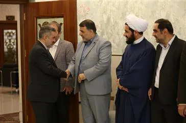 دیدار هیئت رئیسه دانشگاه علوم پزشکی تبریز با اساتید و کارکنان دانشگاه علوم پزشکی تبریز به میمنت عید سعید فطر و نوروز ۱۴۰۳
