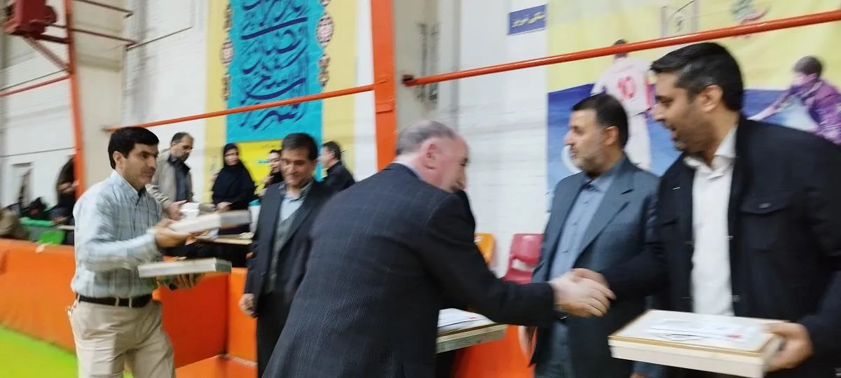 مسابقات جام فجر کارکنان دانشگاه علوم پزشکی تبریز به کار خود پایان داد.