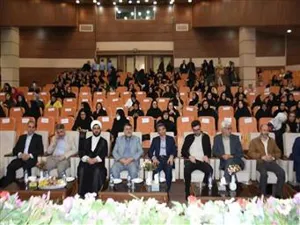 تجلیل از ماماهای نمونه  معرفی شده شهرستان بمناسبت روز ماما توسط رئیس دانشگاه علوم پزشکی تبریز