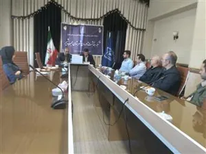 جلسه هماهنگی امور دارویی با حضور رياست شبکه بهداشت ودرمان شهرستان