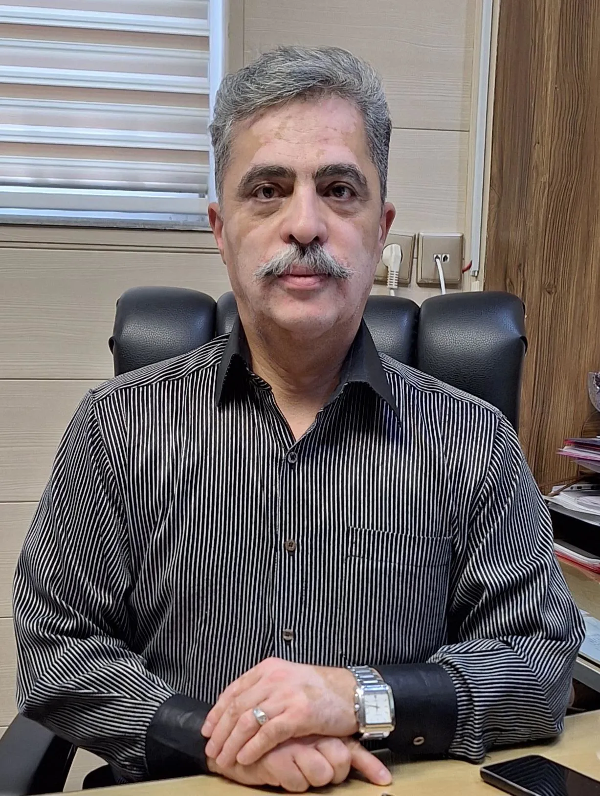 استاد گرانقدر جناب آقای دکتر مسعود پزشکیان